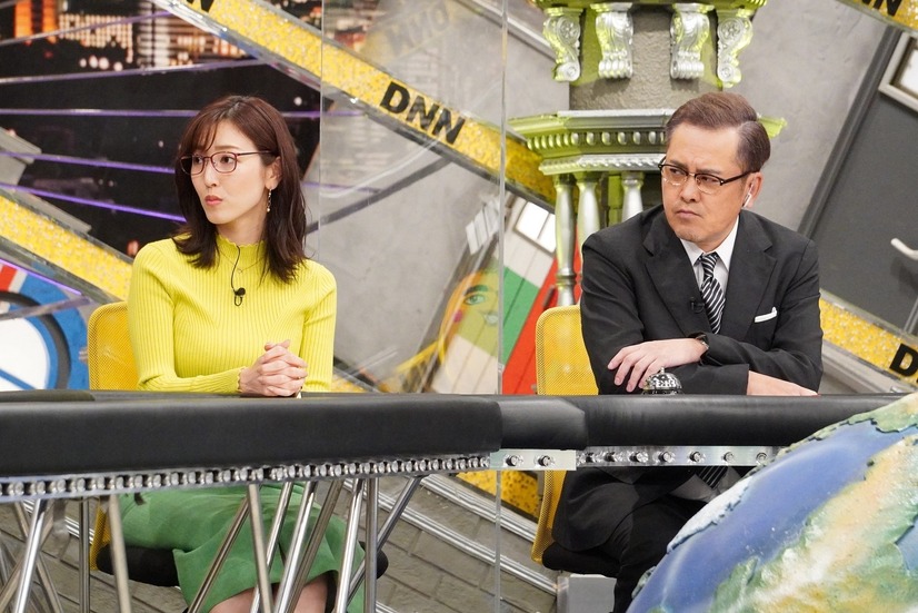 左から）小澤陽子、アリタ哲平（c）フジテレビ