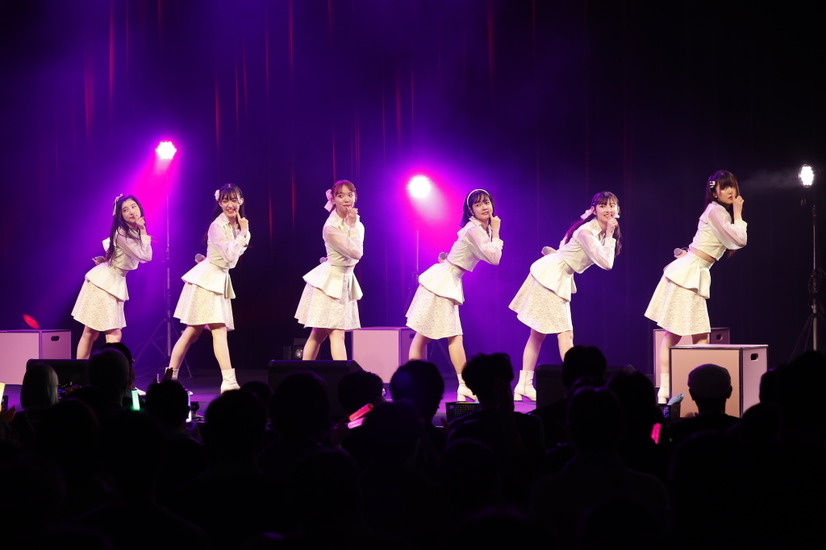 6人組アイドルukka、今秋デビュー決定！山本譲二もサプライズ登場で祝福！