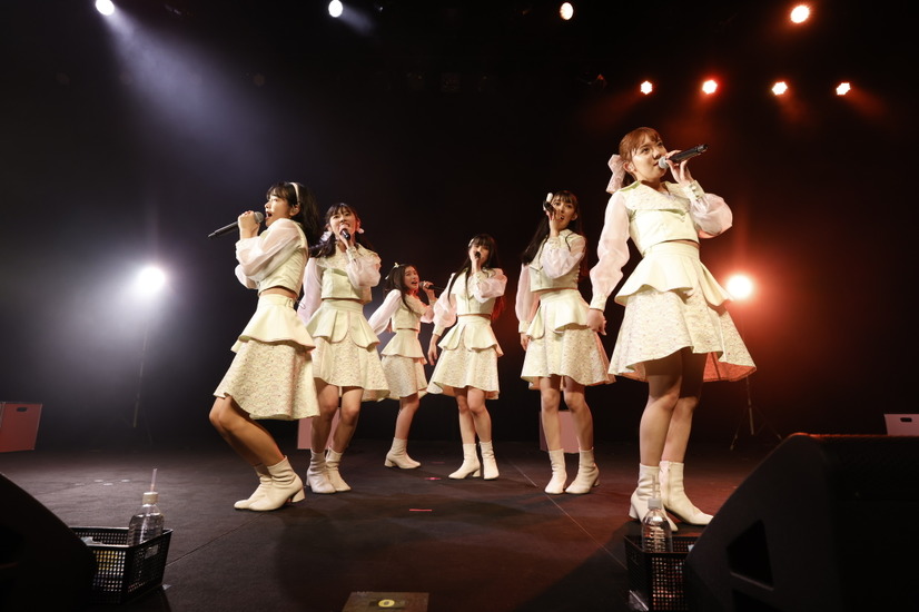 6人組アイドルukka、今秋デビュー決定！山本譲二もサプライズ登場で祝福！