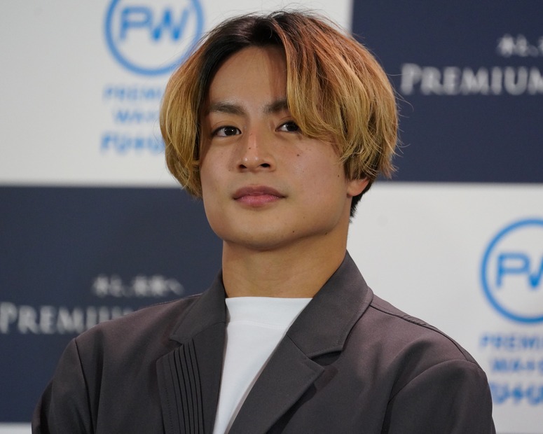 白濱亜嵐【写真：竹内みちまろ】