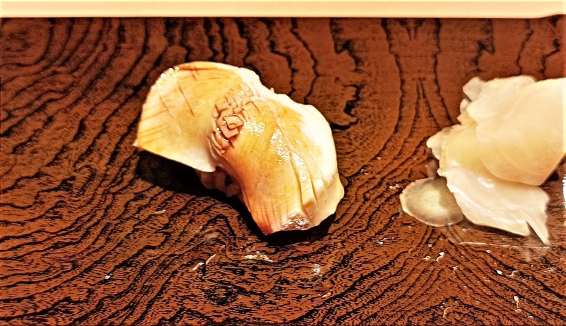 【実食】ミシュラン星獲得「銀座おのでら」の立食店がオープン！半額以下のネタを調査