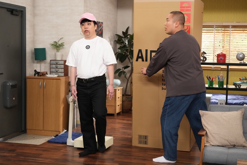 左から）せいや、岡部大（C）フジテレビ