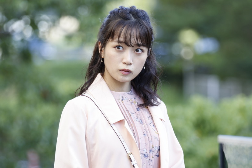 深川麻衣（c）2022「ハウ」製作委員会