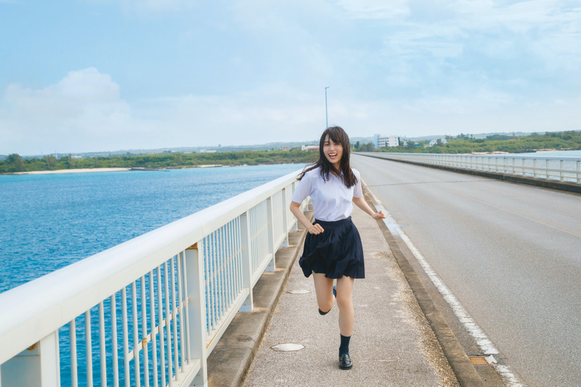 乃木坂46・賀喜遥香1st写真集『まっさら』（出版社：新潮社、撮影：菊地泰久）