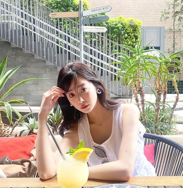 写真は休井美郷の公式Instagramから（※写真は所属事務所より掲載許諾をもらってます）