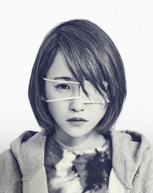 川栄李奈演じる眼帯女・文