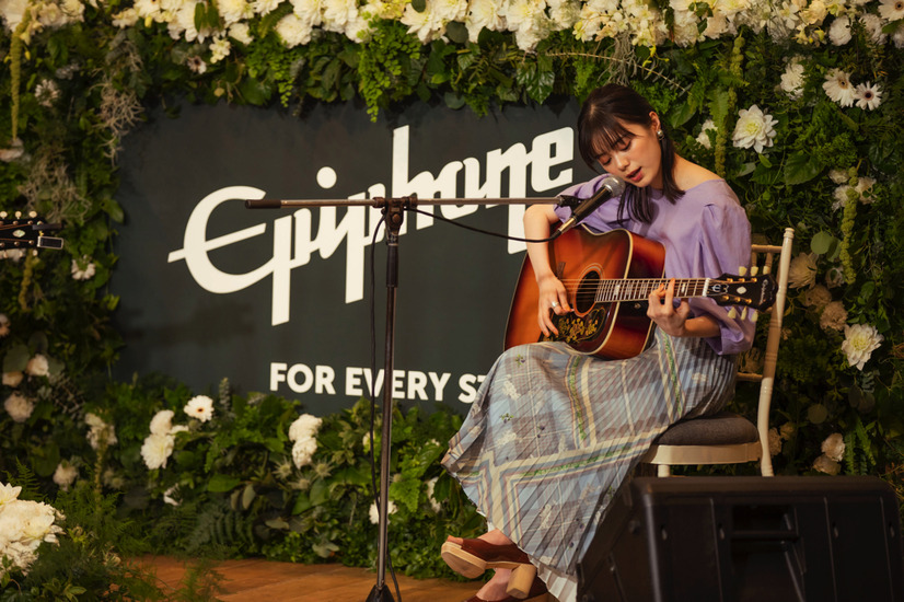 紺野彩夏、“ギター練習企画”で憧れの井上苑子と共演！「大切な君へ」セッションライブ開催