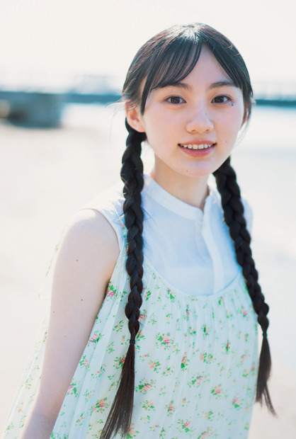 『B.L.T.2022年8月号』【セブンネットショッピング購入特典ポストカード：川﨑桜（乃木坂46）】　（c）東京ニュース通信社