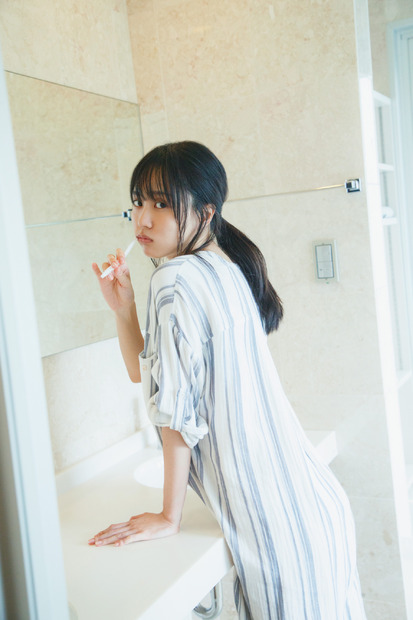 乃木坂46・賀喜遥香1st写真集『まっさら』（出版社：新潮社、撮影：菊地泰久）