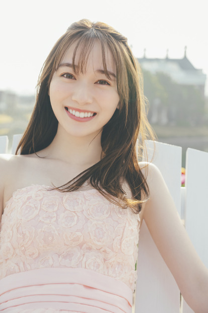 櫻坂46・守屋麗奈1st写真集『タイトル未定』（出版社：竹書房、撮影：東京祐）