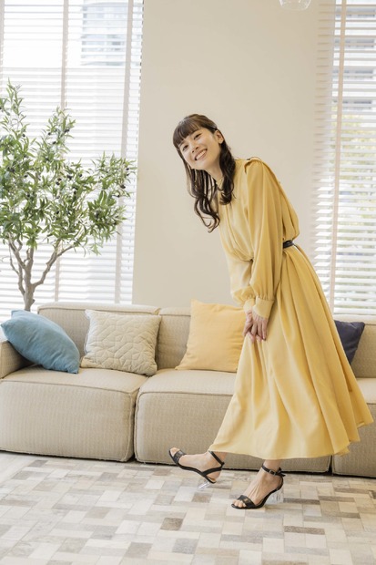 スタイリング：三原千春　ヘアメイク：安藤千浪