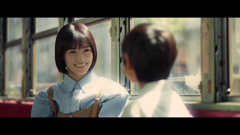 乃木坂46・掛橋沙耶香が地元・岡山の路面電車でCM撮影！