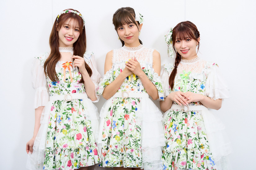 「SUPER☆GiRLS」萩田帆風、金澤有希、坂林佳奈【撮影：小原聡太】