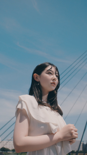 『Seventeen』専属モデル・石川花、デジタルシングル「空に咲いて」配信スタート！ドラマ『運命警察』EDテーマ
