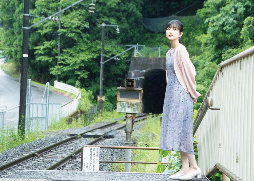 （c）乃木坂46LLC