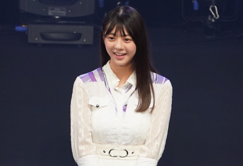 冨里奈央　乃木坂46・5期生【写真：竹内みちまろ】