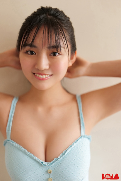 豊田ルナデジタル写真集『恋をする瞬間』（ONE PUBLISHING）
