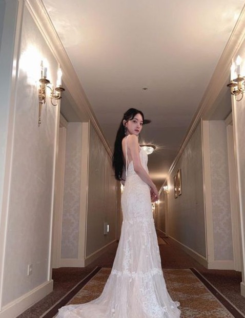 写真は堀未央奈公式Instagramから（※写真は所属事務所より掲載許諾をもらってます）