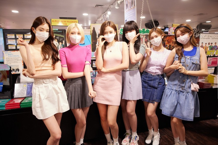 韓国ガールズグループ・IVE、秋に日本デビュー！サプライズ登場の渋谷は一時騒然