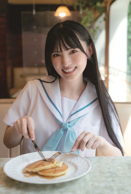 『B.L.T. SUMMER CANDY 2022』【セブンネットショッピング購入特典ポストカード：菅田愛貴（超ときめき▽宣伝部）】（c）東京ニュース通信社