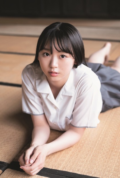 『B.L.T. SUMMER CANDY 2022』【TSUTAYA EBISUBASHI購入特典ポストカード：泉綾乃（NMB48）】（c）東京ニュース通信社