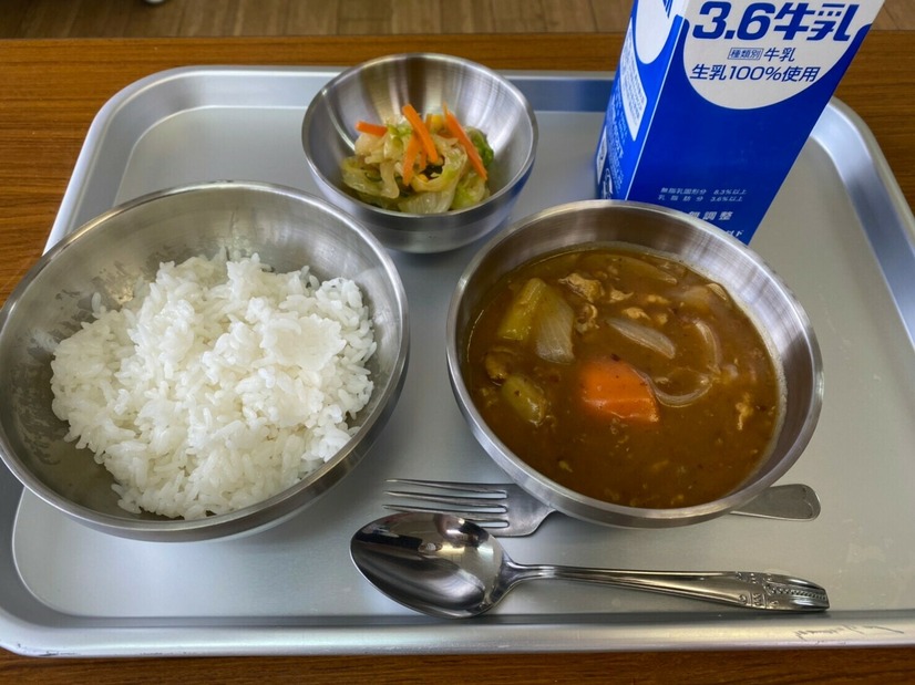学校給食が食べられる！？新感覚キャンプ場にカフェ 『SHINODA CAFE』がオープン