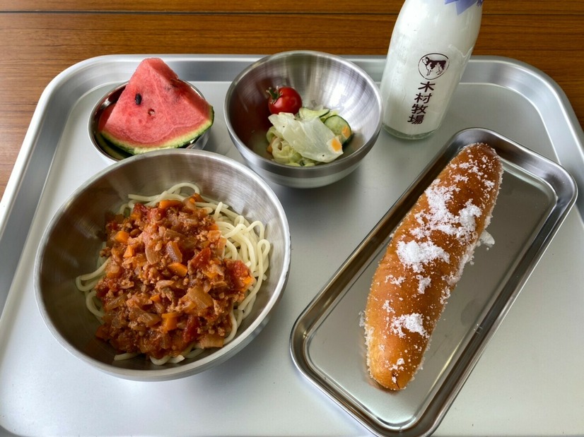 学校給食が食べられる！？新感覚キャンプ場にカフェ 『SHINODA CAFE』がオープン