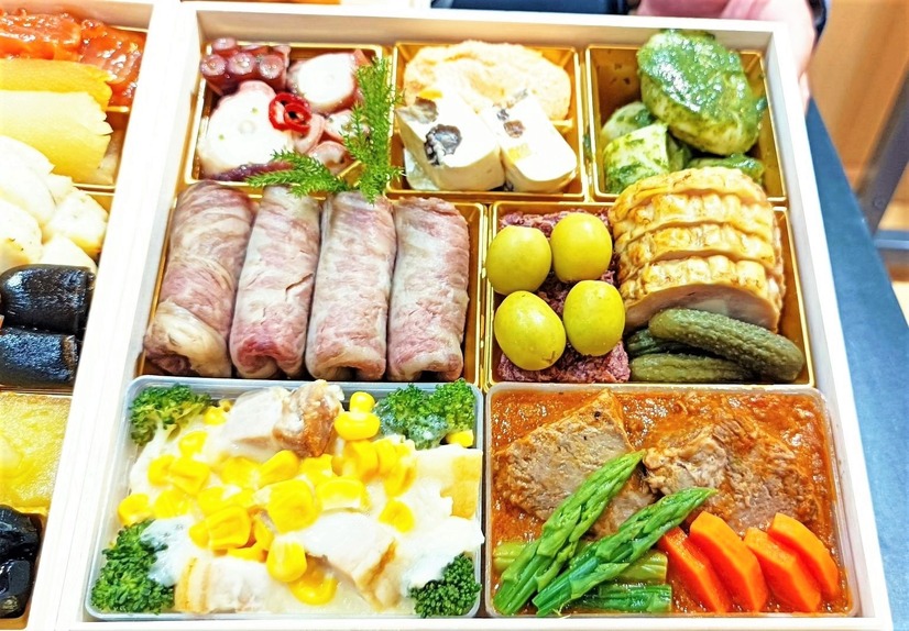 本田大助監修「北の美味満祭おせち」