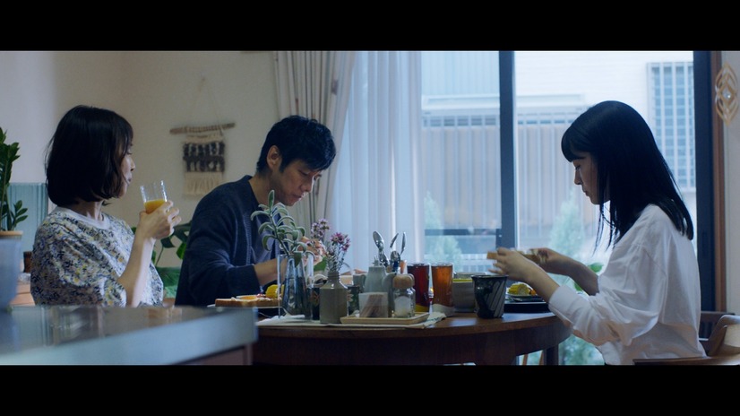 竹内まりやの名曲「家に帰ろう」新MV公開！西島秀俊、石田ゆり子ら出演のショートムービー風