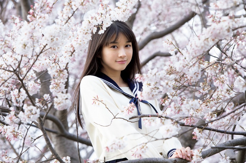 『モーニング娘。’22 牧野真莉愛全集 2018-2022』　ワニブックス刊行