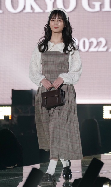 小坂菜緒【写真：竹内みちまろ】