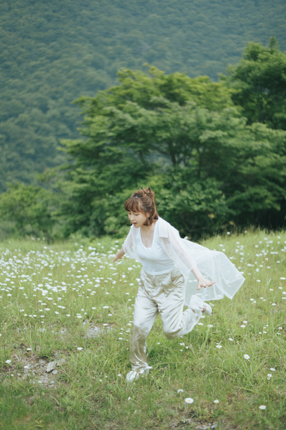 大場美奈1stフォトエッセイ『器用じゃないけど。』（出版社：KADOKAWA、撮影：前康輔）