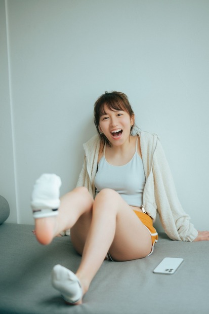 大場美奈1stフォトエッセイ『タイトル未定』（出版社：KADOKAWA、撮影：前康輔）