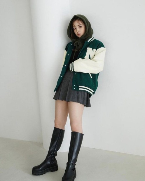 写真は「CALNAMUR」ブランド公式Instagramから（※写真は藤田ニコルの所属事務所より掲載許諾をもらってます）