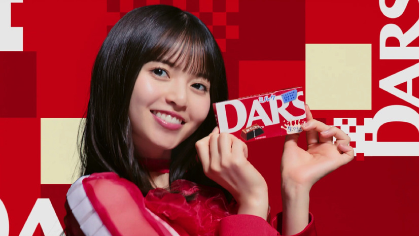 乃木坂46、キュートな投げキッスダンス披露！森永製菓「ダース」新CM