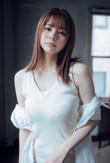 『B.L.T.2022年11月号』【セブンネットショッピング購入特典ポストカード：吉田伶香】　（c）東京ニュース通信社