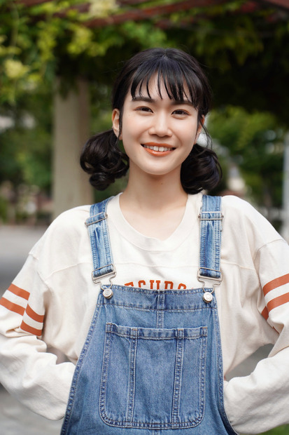 栗林藍希　（c）エイベックス通信放送/とろける夜製作委員会