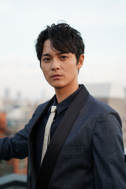 三宅亮輔　（c）エイベックス通信放送/とろける夜製作委員会