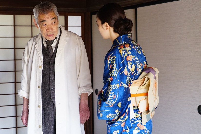 （c）2022　『鳩のごとく　蛇のごとく　斜陽』製作委員会（オフィス近藤　アップサイド　実正寺　スペースT　ぱあとなあ　ハーモニー ライジングシネマ　山梨日日新聞社　山梨放送）