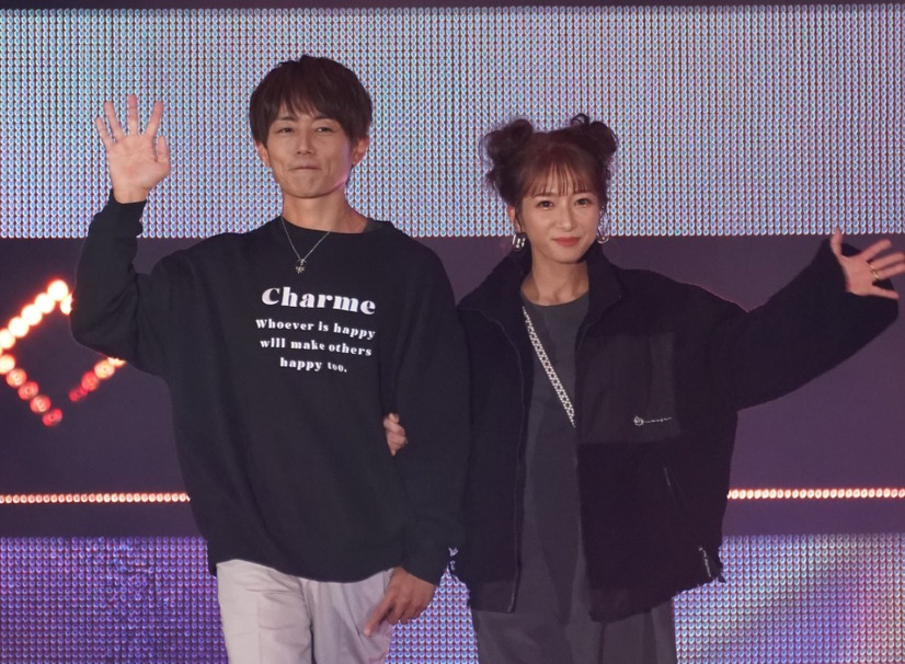 辻希美、杉浦太陽【写真：竹内みちまろ】