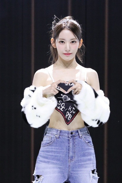 SAKURA　（P）&（c）SOURCE MUSIC