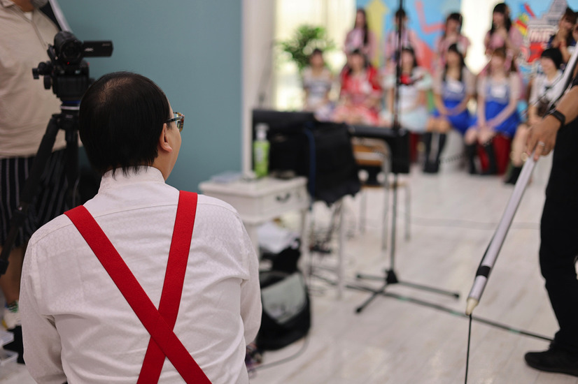 アイドルオタクのトレエンたかしが総勢15組から“推しメン”探し！『MIRAI系アイドルTV』