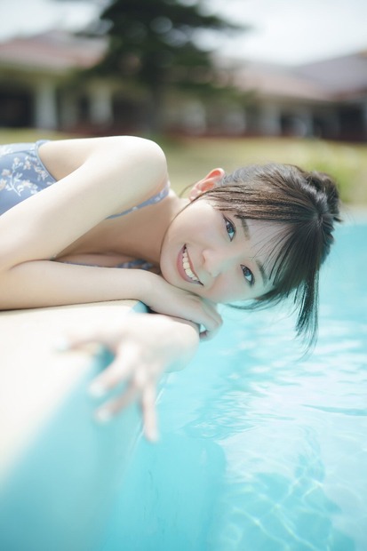 わーすた 松田美里1st写真集『となりがいい』（主婦の友インフォス／撮影：カノウリョウマ）