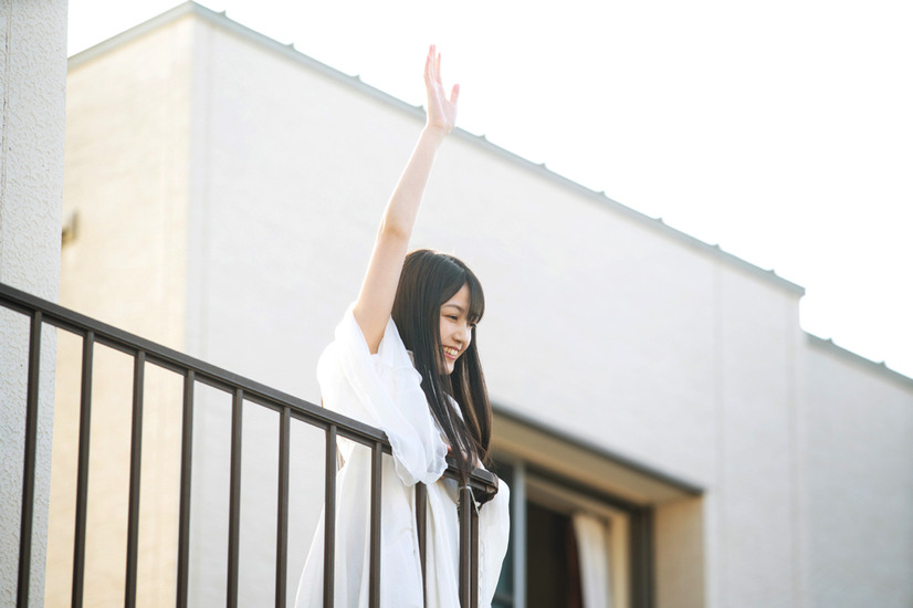 （C）2022 ⼭本中学・少年画報社／「左様なら今晩は」製作委員会