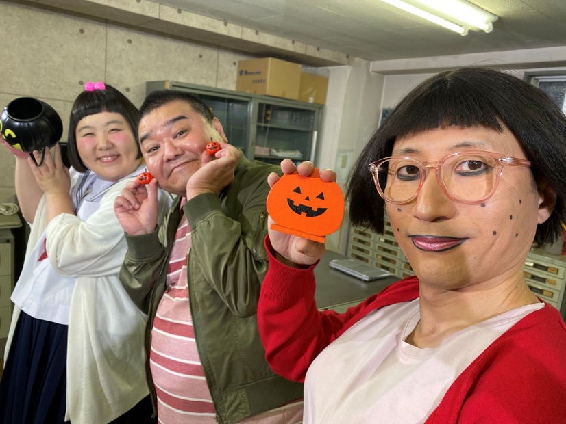 ＜ロケバラエティー＞　「名探偵すち子と新喜劇オールスターズ　解決！なんでも探偵事務所」　（左から）酒井藍、川畑泰史、すっちー