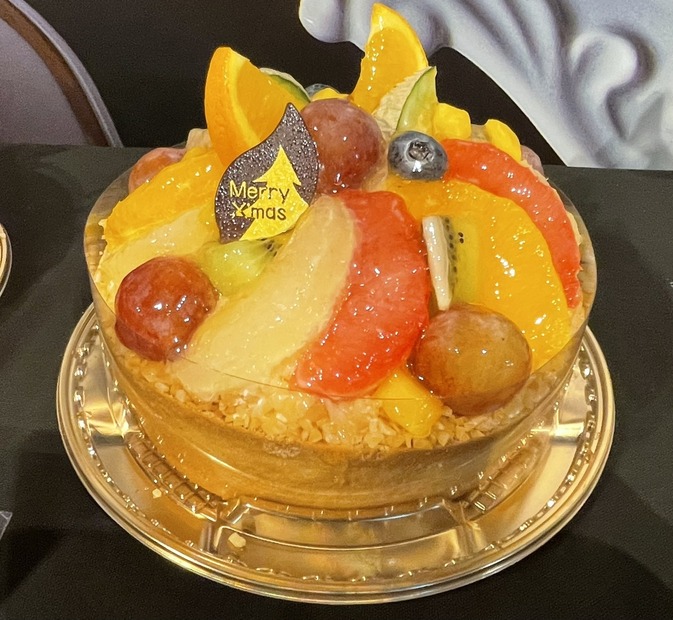 シャトレーゼクリスマスケーキ（撮影：渡邉）