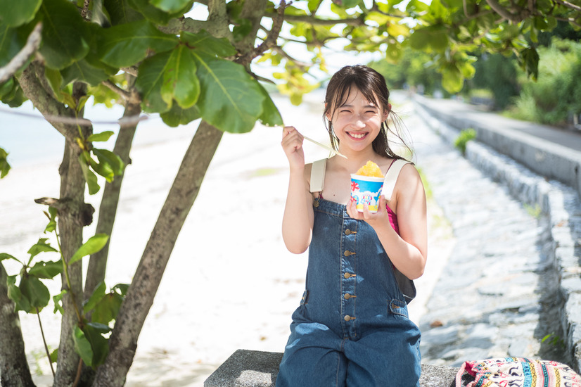 「柚来しいな1st写真集 ゆずきしいな、です。」(C)GENKOSHA Co.,Ltd. 2022