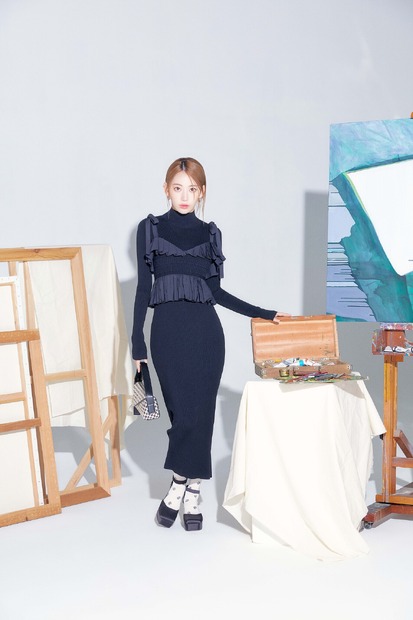 『宮脇咲良が魅せるWinter Vintage』