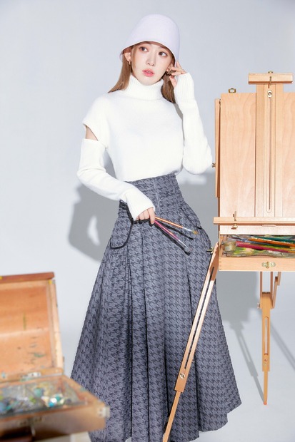 『宮脇咲良が魅せるWinter Vintage』