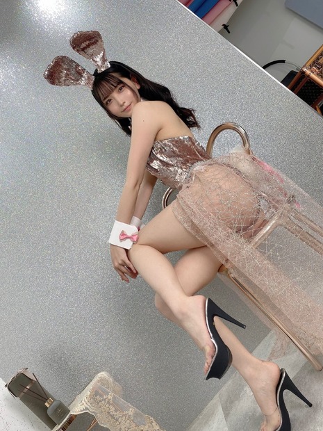 写真はあまつまりな公式Twitterから（※写真は所属事務所より掲載許諾をもらってます）